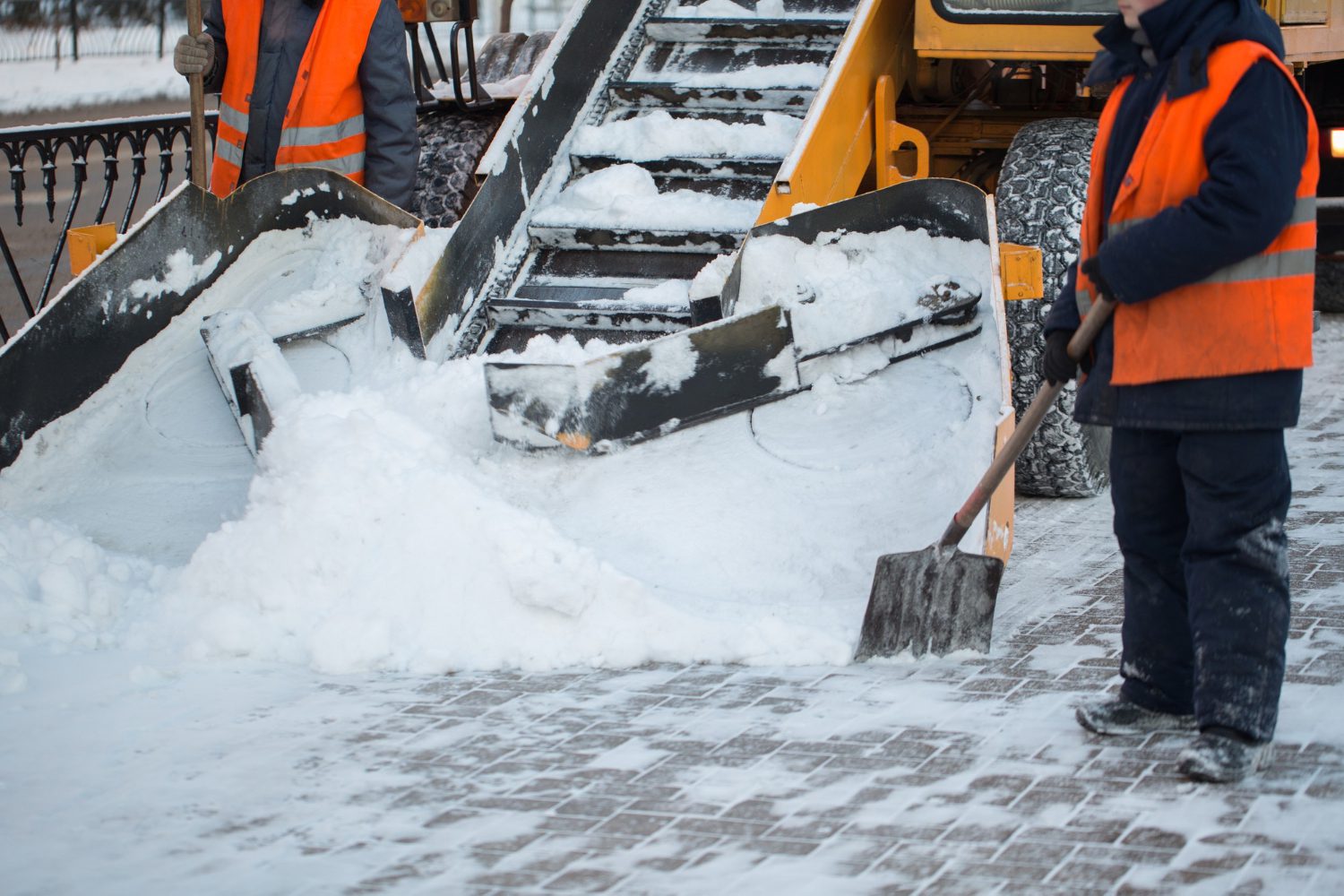 tractor-cleaning-road-from-snow-excavator-cleans-streets-large-amounts-snow-city-workers-sweep-snow-from-road-winter-cleaning-road-from-snow-storm tractor-cleaning-road-from-snow-excavator-cleans-streets-large-amounts-snow-city-workers-sweep-snow-from-road-winter-cleaning-road-from-snow-storm
