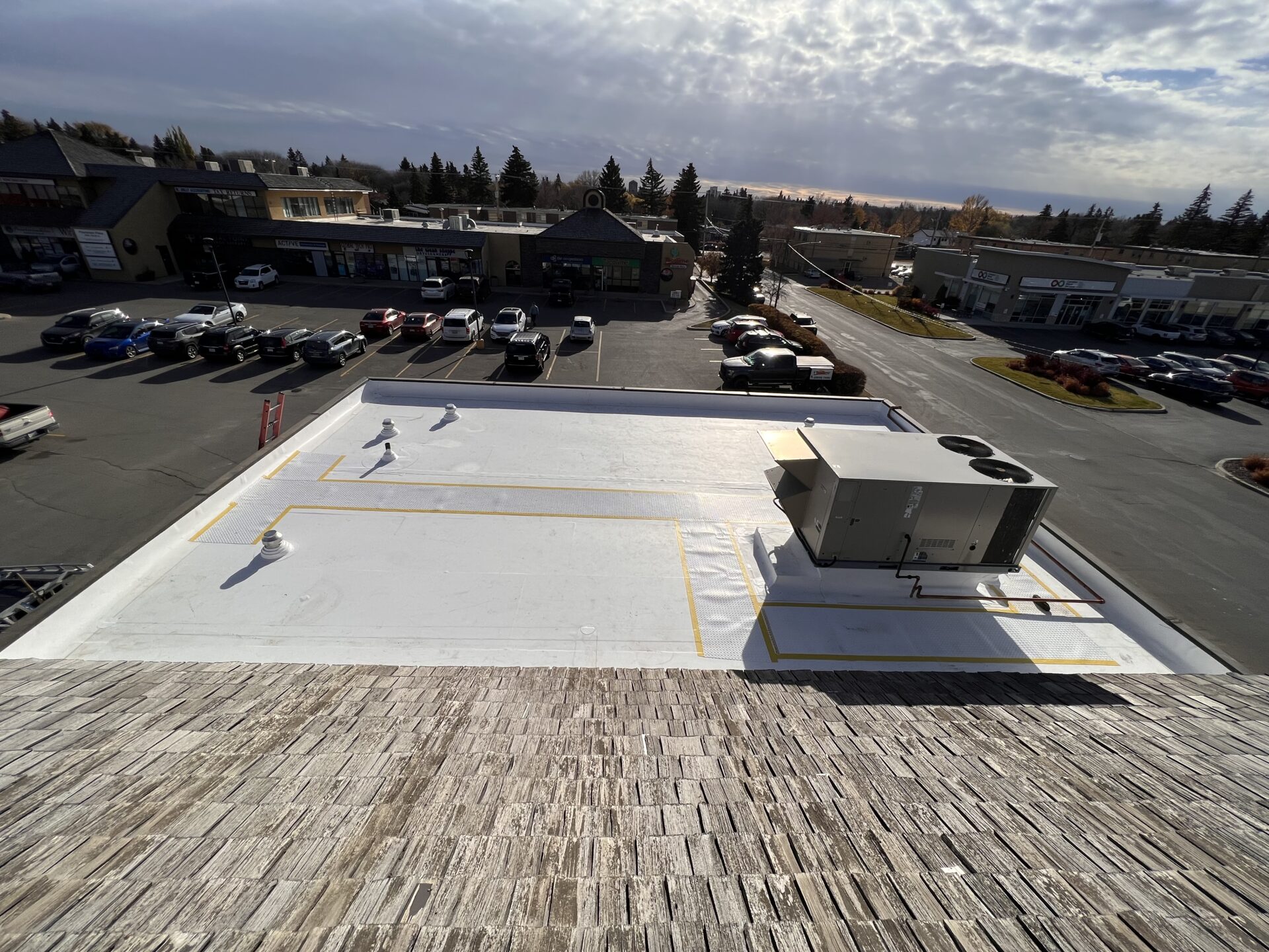Job 012 - after jr-and-co-roofing-contractors-completed-roof-service-project-completed-after-image